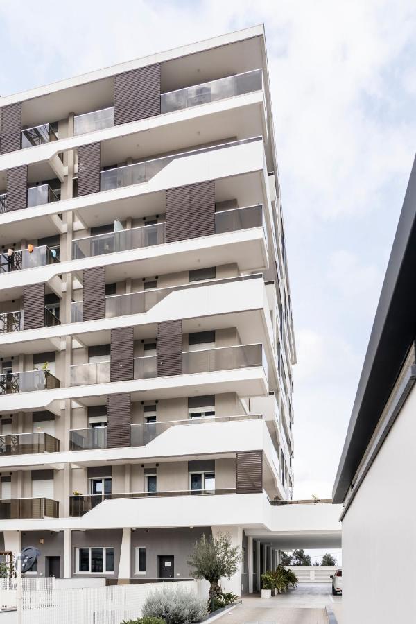Апартаменты Gentile 46 Blu Luxury Flat Бари Экстерьер фото